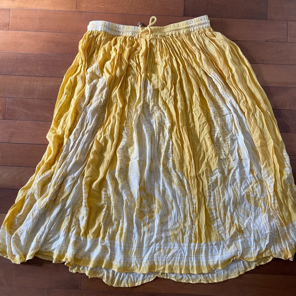Philosophy Boho Rayon tie dye skirt, Large, sun glow yellow with white - Picture 3 of 6
